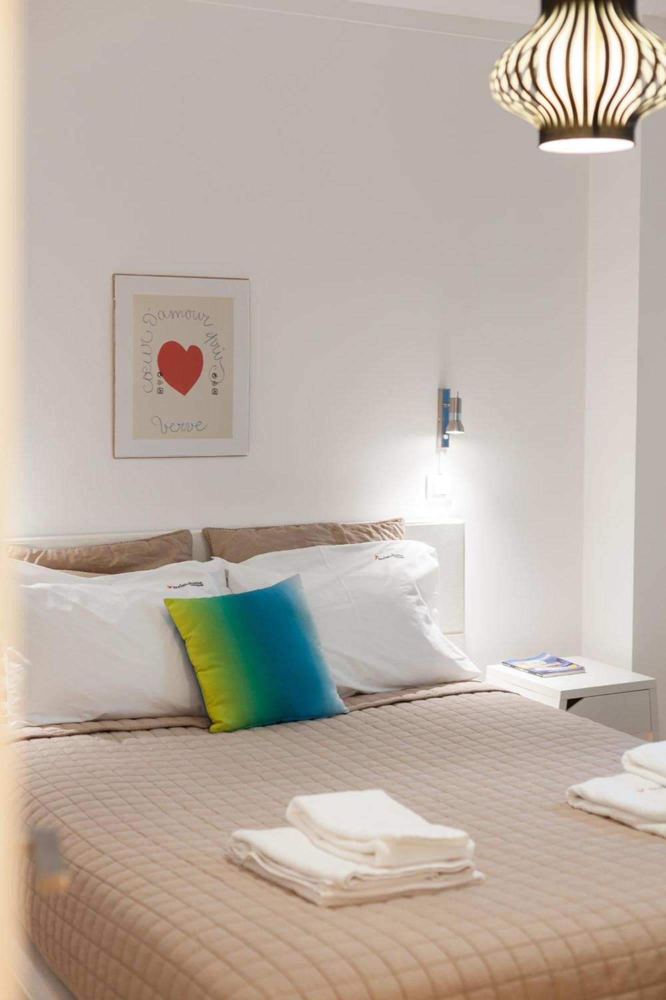 Appartamento Flh Martim Moniz Artistic Flat Lisbona Esterno foto
